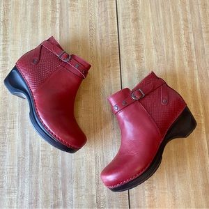 SANITA Danish Clogs Dakota Leather Ankle Boots Studded Red 39 Comfort Shoes